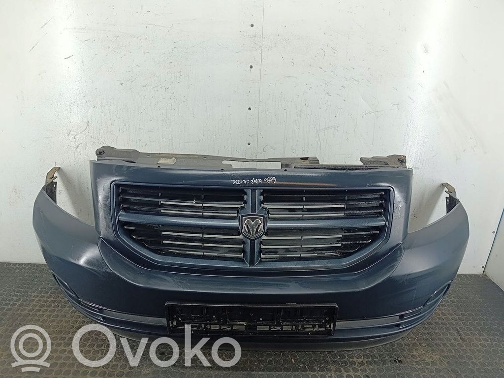 Dodge Caliber Передний бампер 