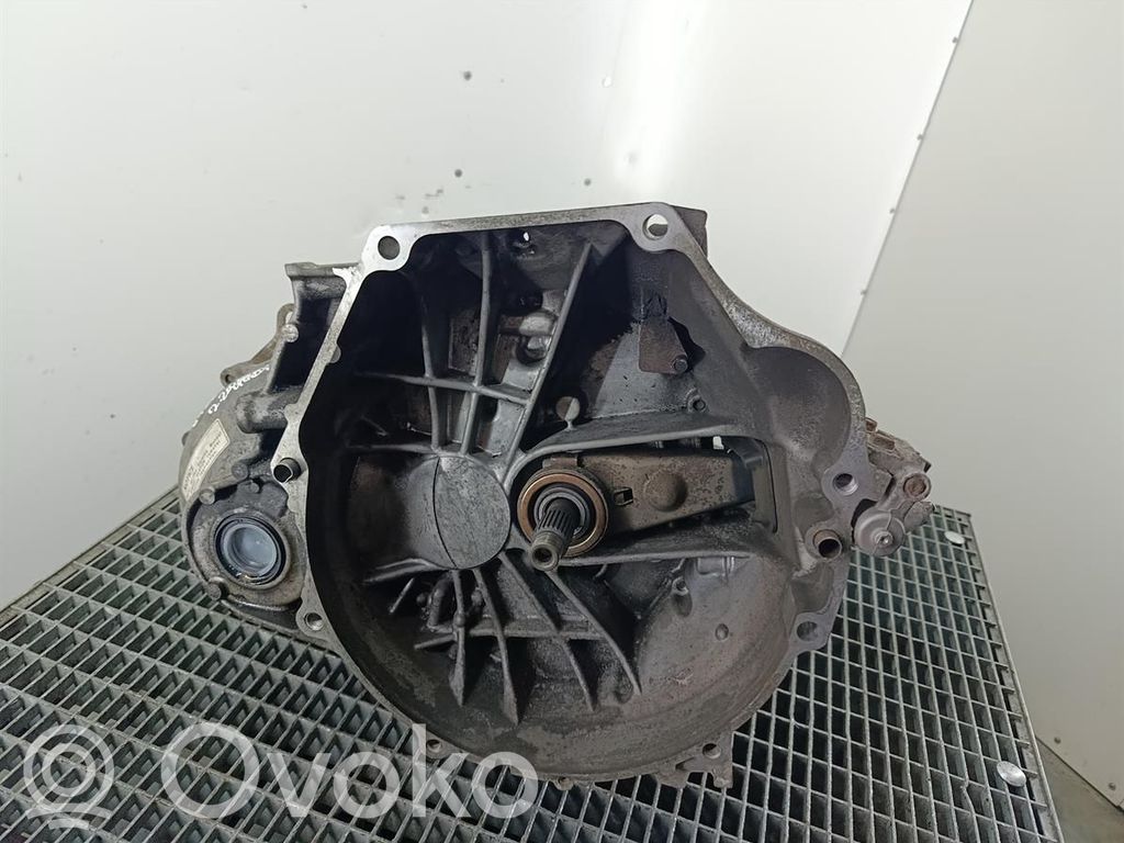 Honda FR-V Manualna 6-biegowa skrzynia biegów 