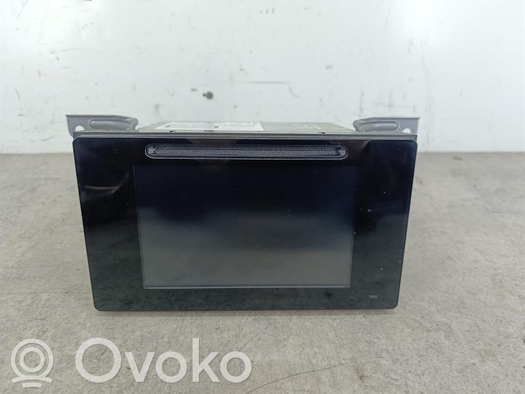 Toyota Auris E210 Radio/CD/DVD/GPS head unit 