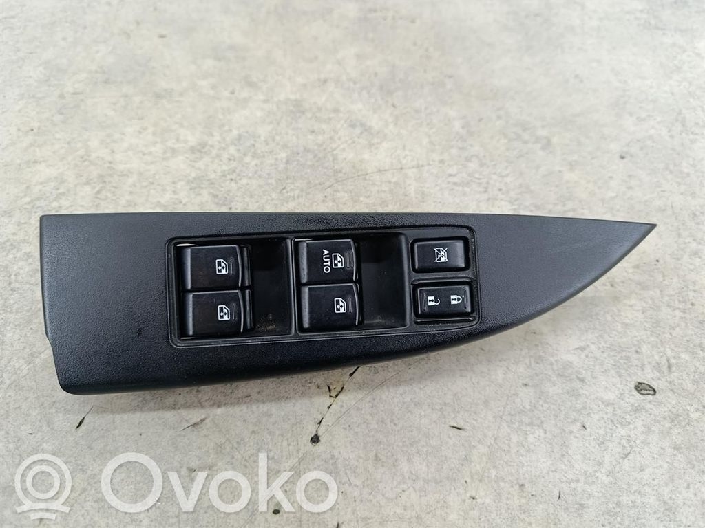Subaru Legacy Quarter vent window switch 