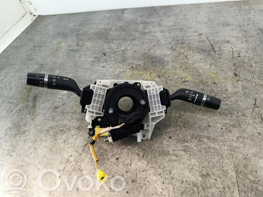 Mazda 3 II Wiper turn signal indicator stalk/switch 