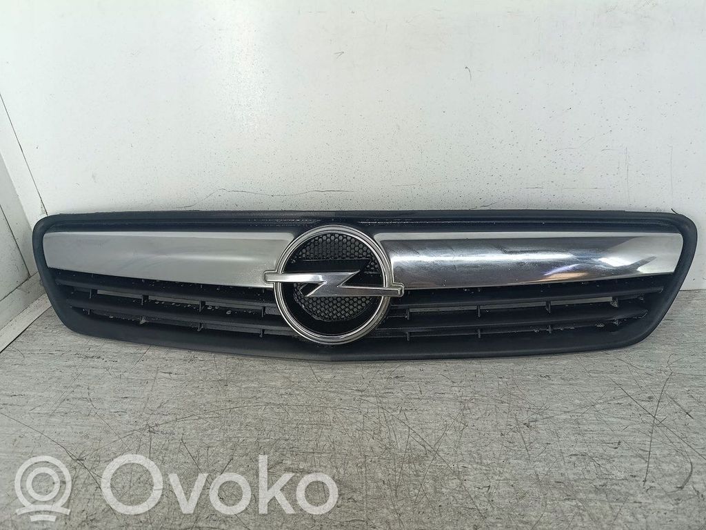 Opel Meriva A Etusäleikkö 