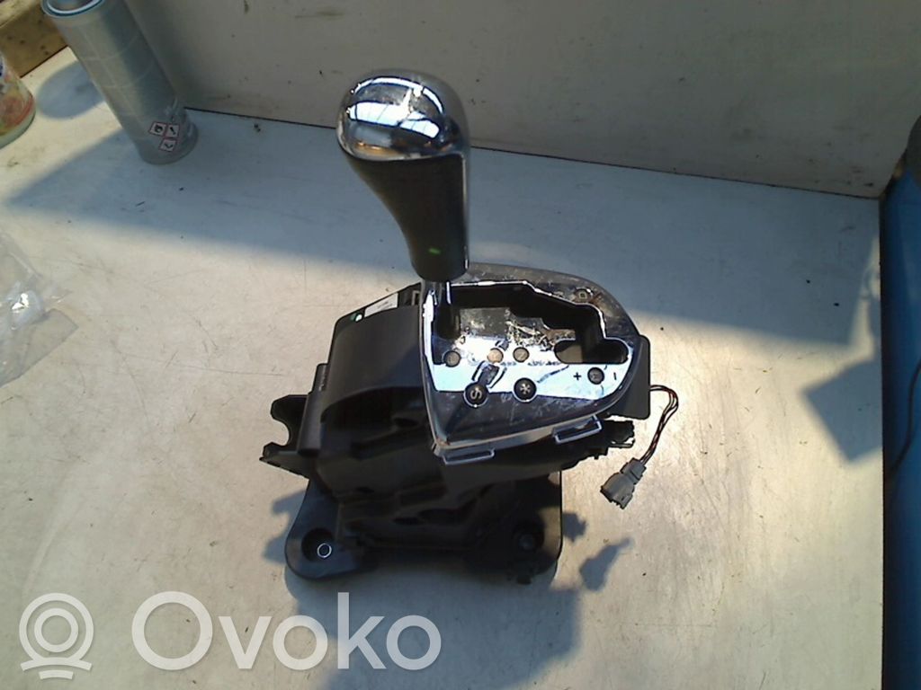 Peugeot 308 Lewarek zmiany biegów / górny 