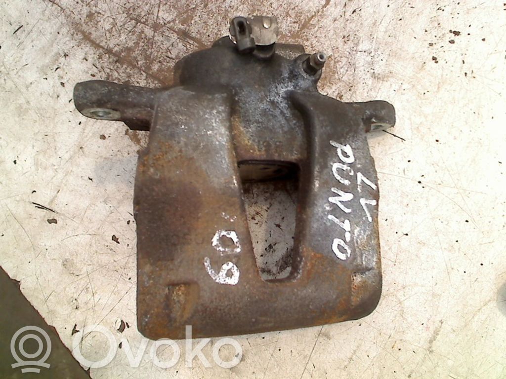 Fiat Punto (199) Etujarrusatula 