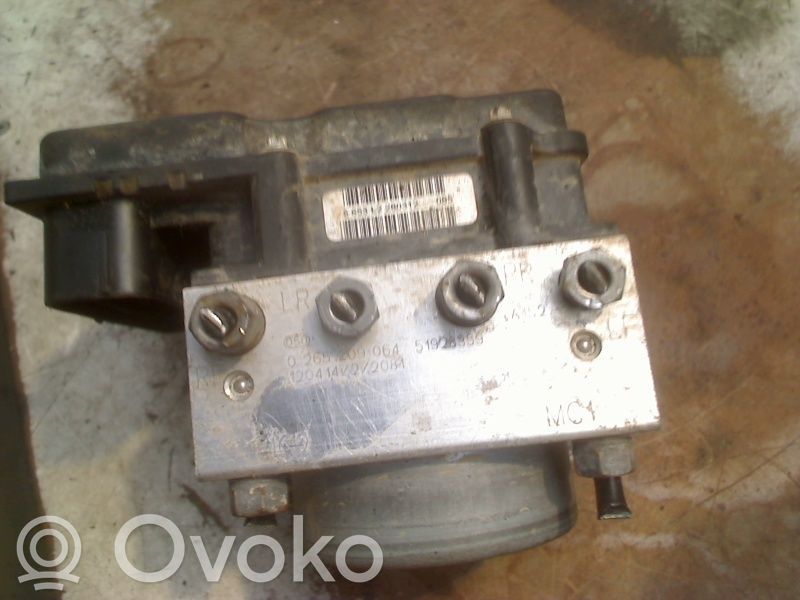 ABS Steuergerät   51928359,51928359