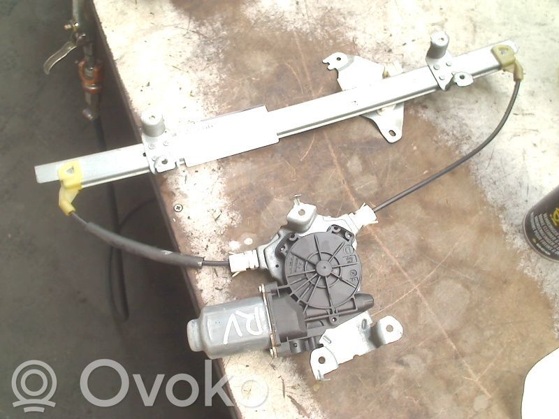 Front window lifting mechanism without motor