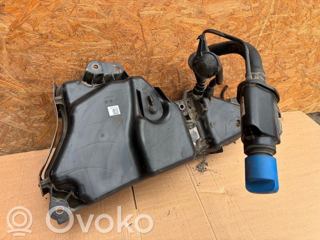 AdBlue-nestesäiliö   5Q0131877N,TL40000033M