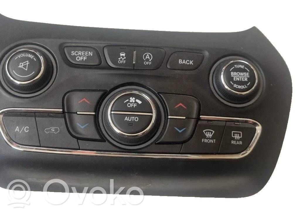 Jeep Cherokee Climate control unit 