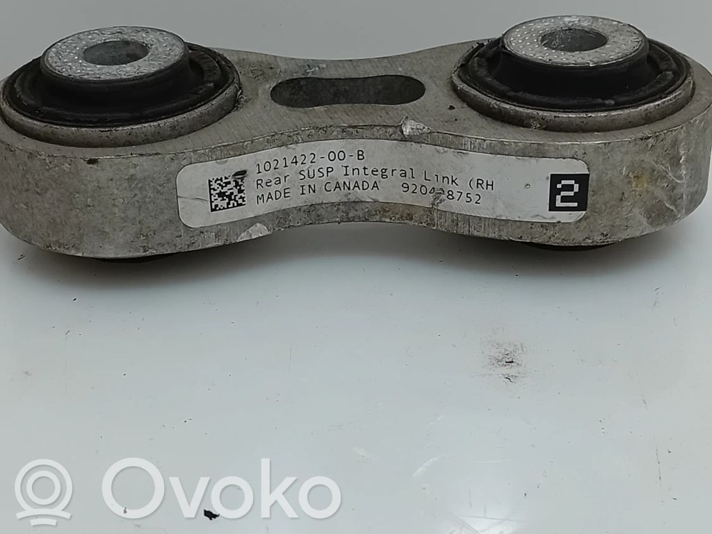 Tesla Model S Вилы 