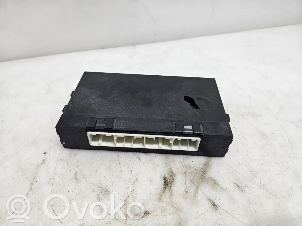 Subaru Outback Module confort 