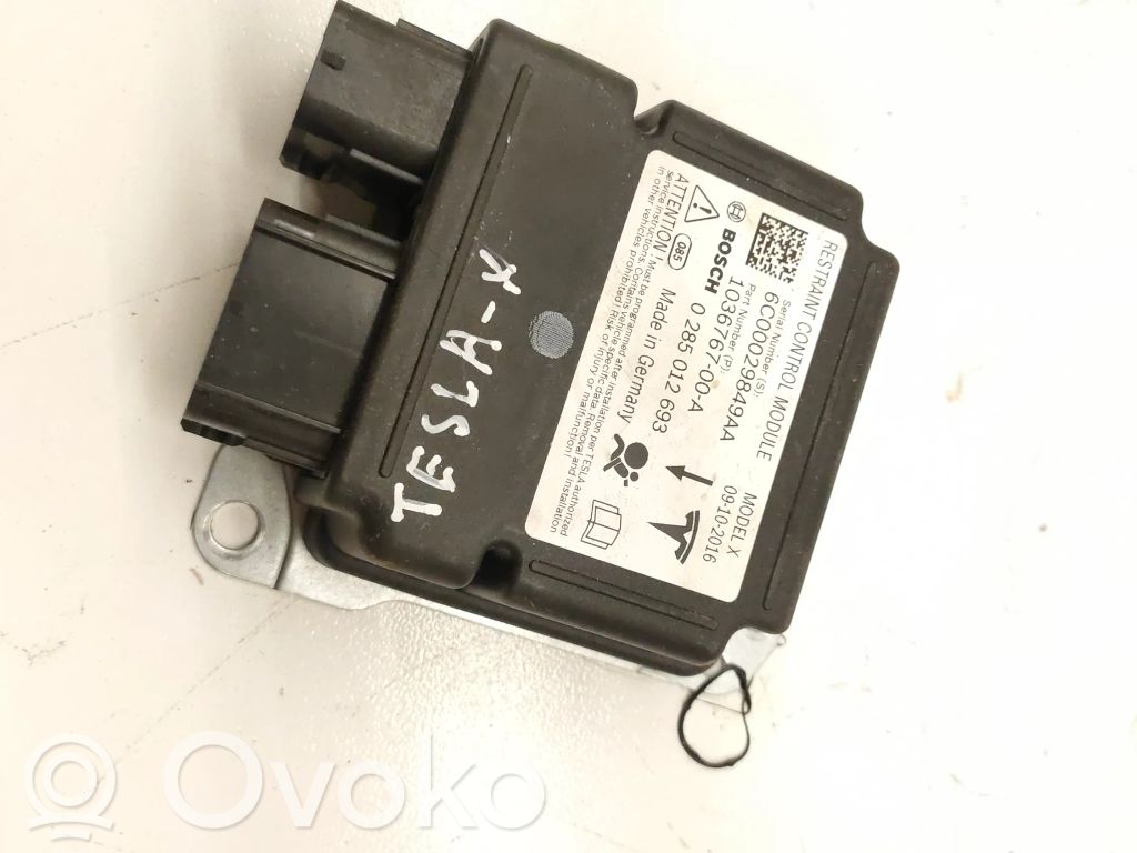Tesla Model X Airbag control unit/module 