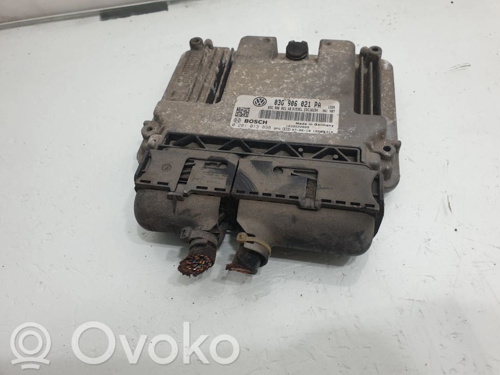Seat Leon (1P) Engine control unit/module 