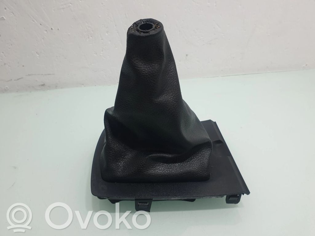 Mazda 6 Gear lever shifter trim leather/knob 