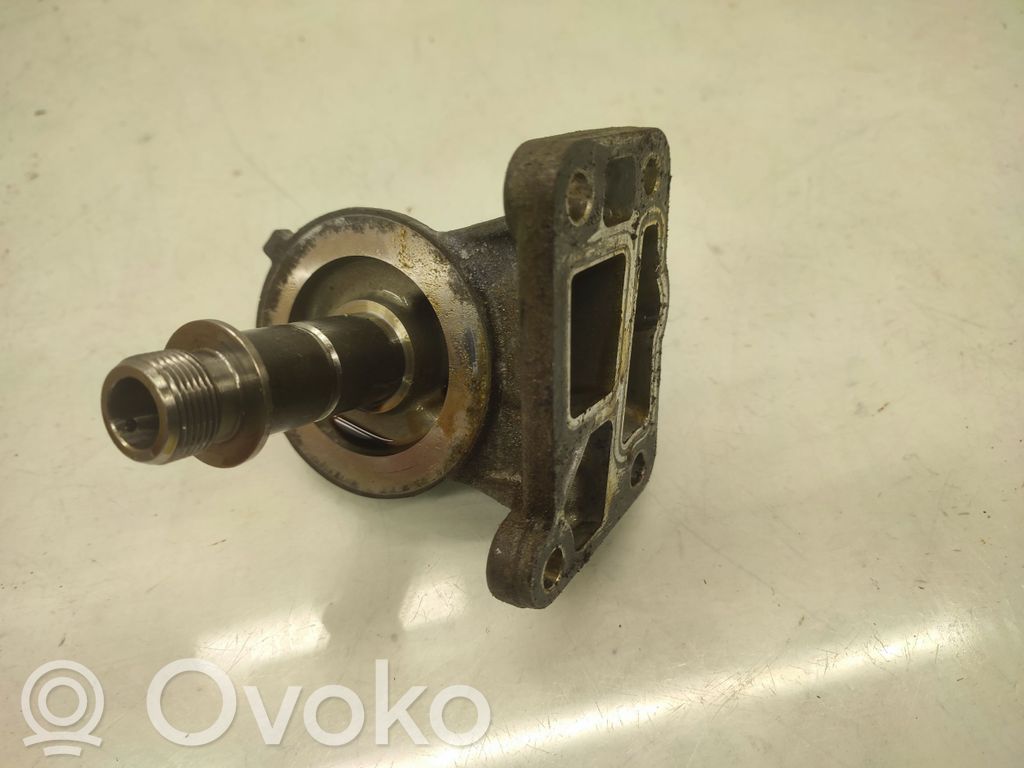 Oil filter mounting bracket   05048039AA,39811