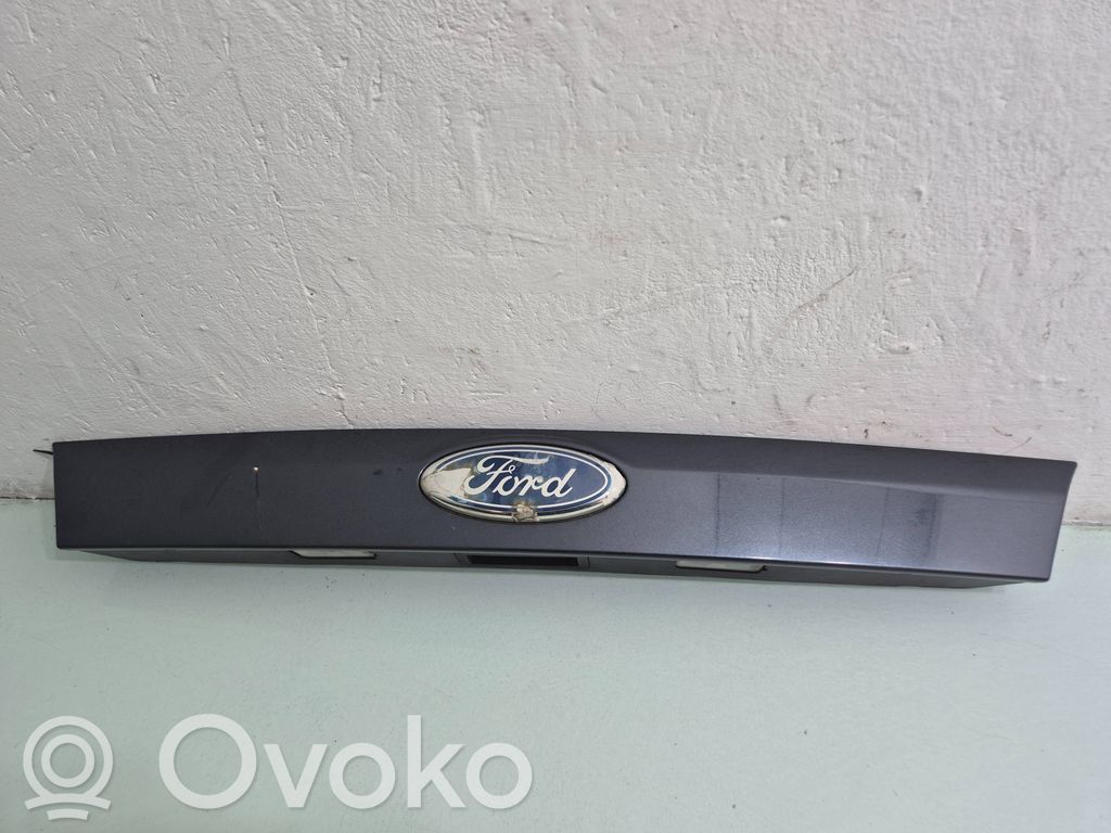 Ford Mondeo MK IV Listwa oświetlenie tylnej tablicy rejestracyjnej 