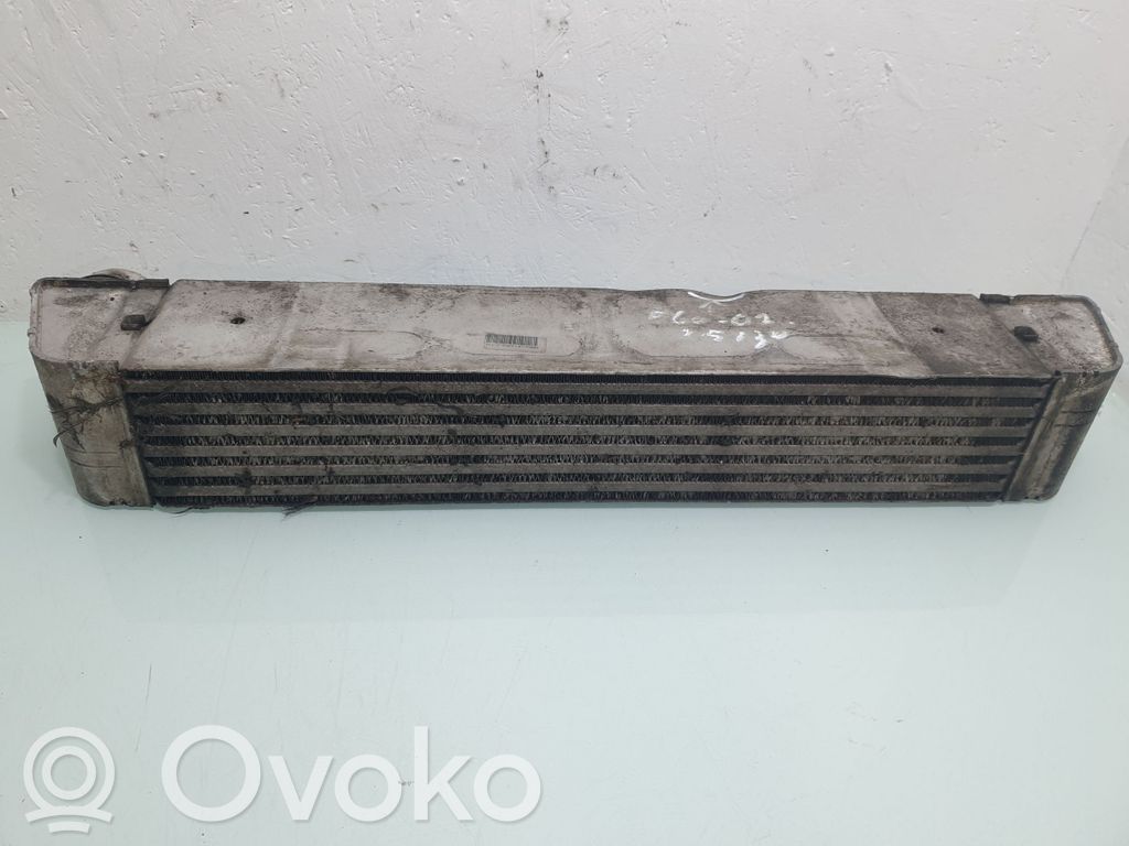 Interkūlerio radiatorius   F6438000