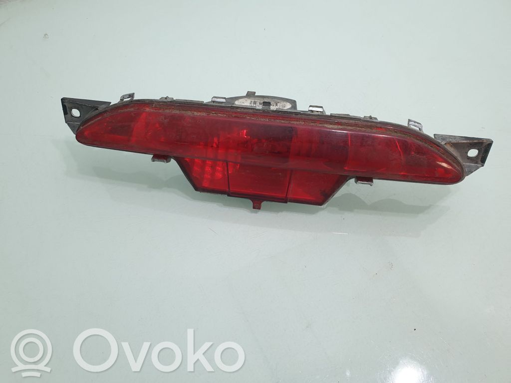 Peugeot 208 I Takapuskurin valo 