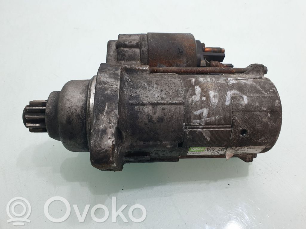 Volkswagen Touran I Starter motor 