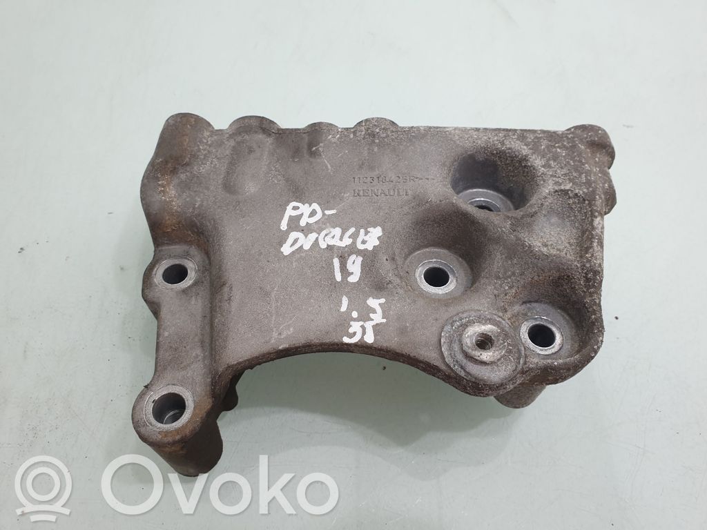 Dacia Dokker Engine mounting bracket 