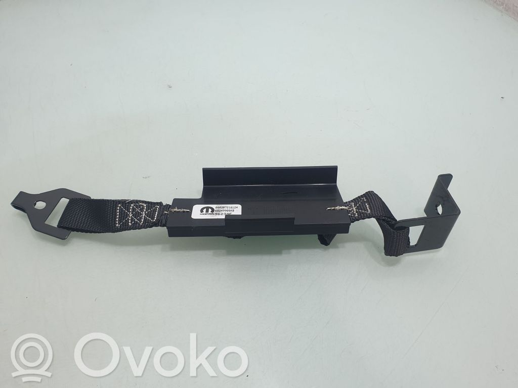Support batterie   68249908AB