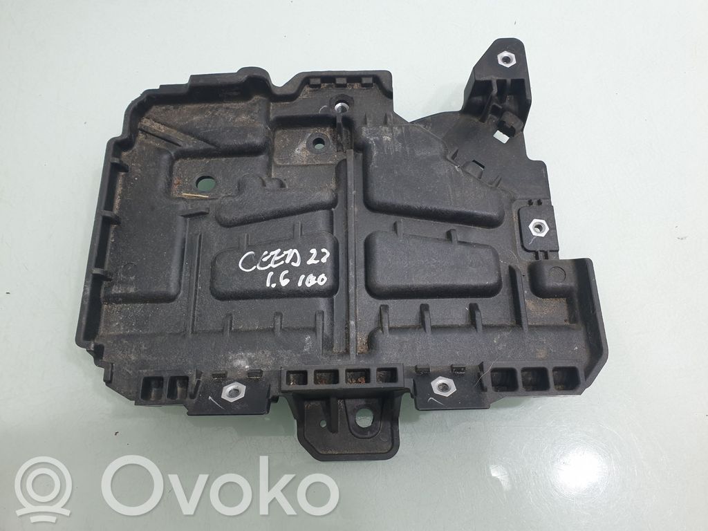 KIA Ceed Akun alusta 