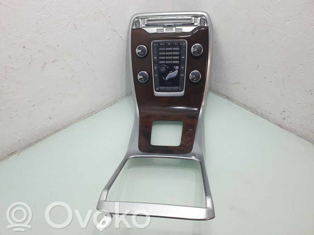 Head unit multimedia control   1286270