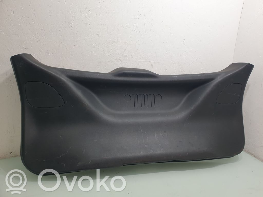 Jeep Compass Poszycie / Tapicerka tylnej klapy bagażnika 