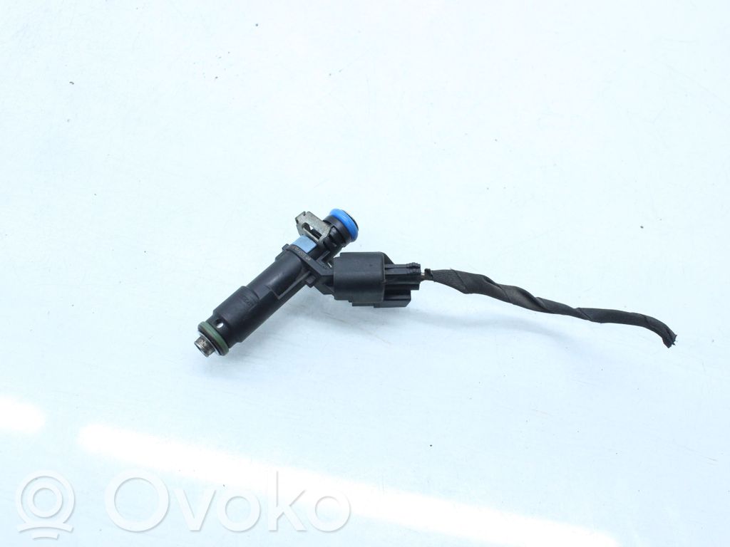Jeep Compass Polttoainesuutin 
