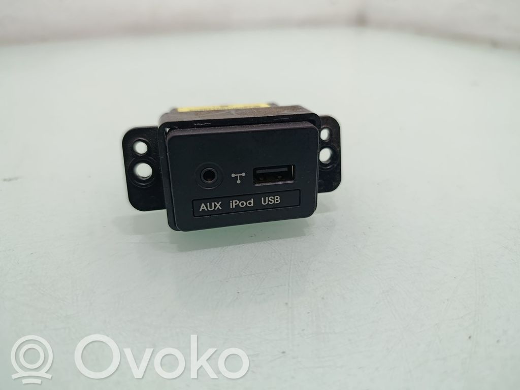 USB socket connector   2P100