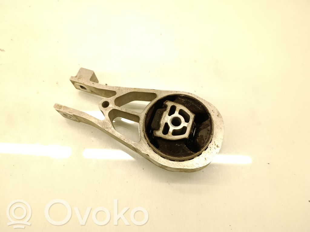 Buick Encore GX I Engine mount bracket 