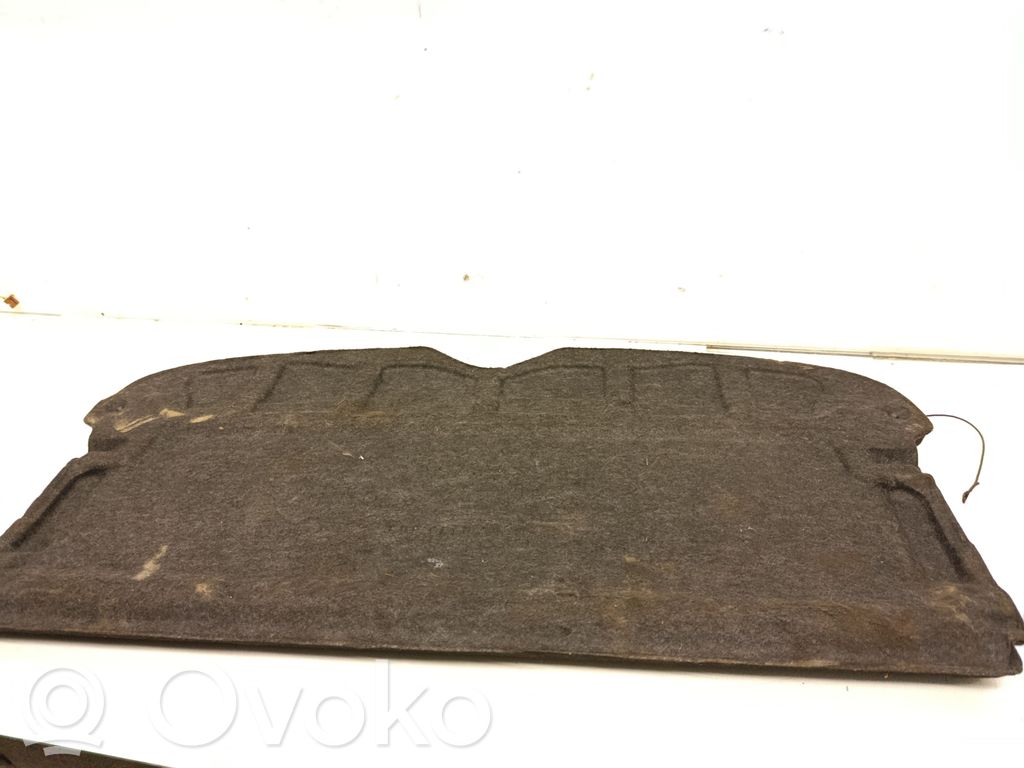 Parcel shelf