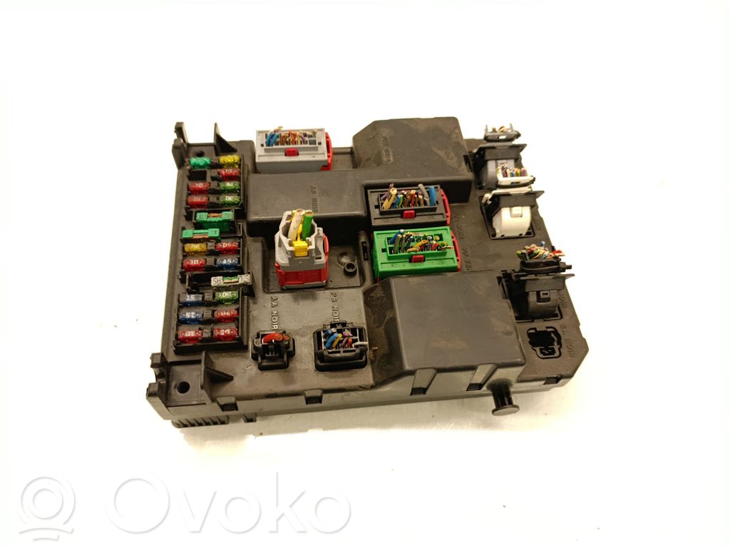 Peugeot 307 Módulo de fusible 