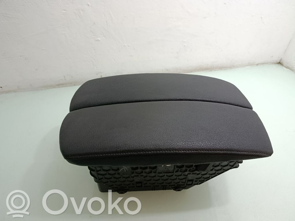 BMW X5 E70 Armrest 