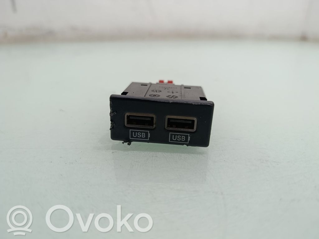Jeep Grand Cherokee Enchufe conector USB 
