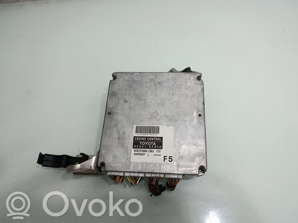 Toyota Corolla Verso AR10 Engine control unit/module 