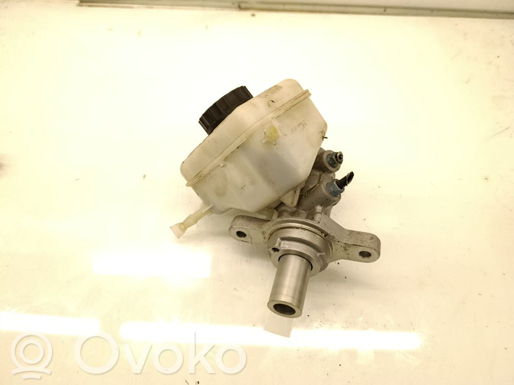BMW 3 F30 F35 F31 Pagrindinis stabdžių cilindriukas 