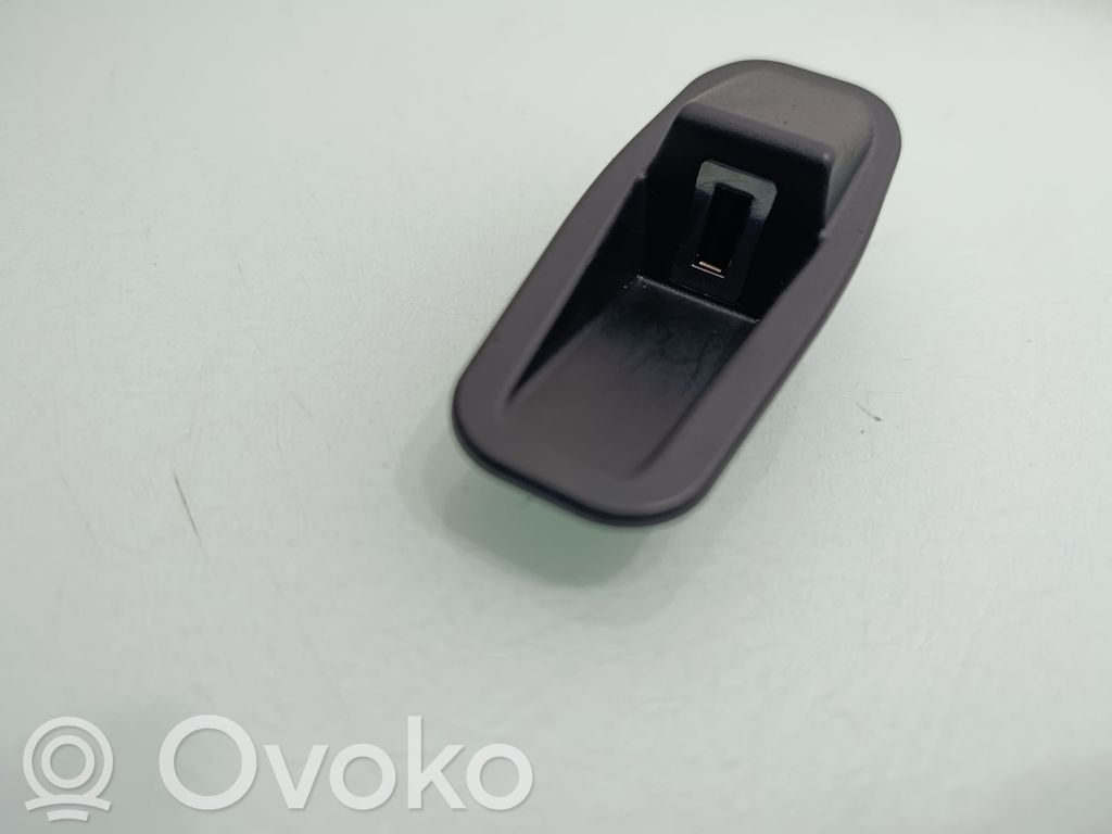 Ford S-MAX USB jungtis 