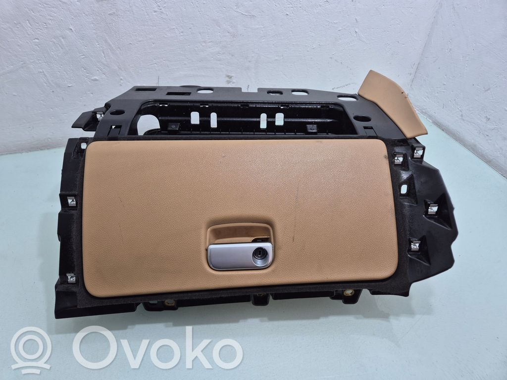 Handschuhfach   95B857558