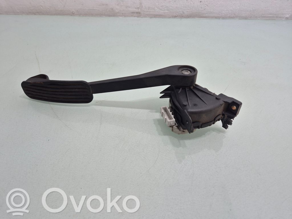 Gaspedal   8634697