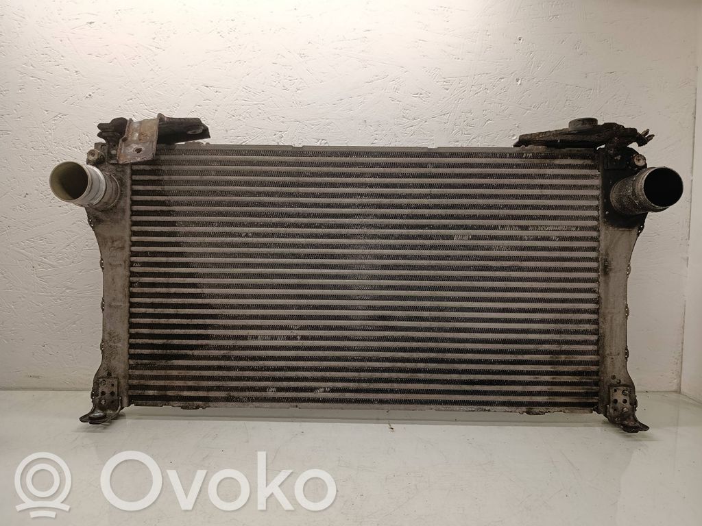 Toyota Avensis T270 Chłodnica powietrza doładowującego / Intercooler 