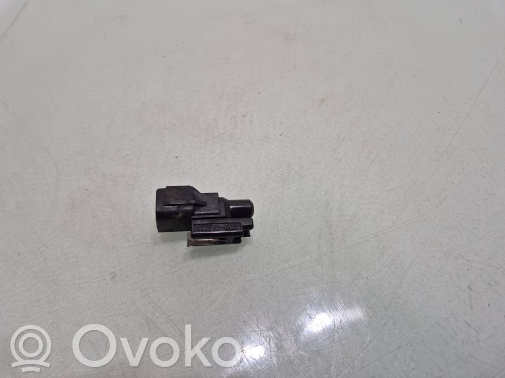 Mitsubishi Pajero Senzor temperatură exterioară 
