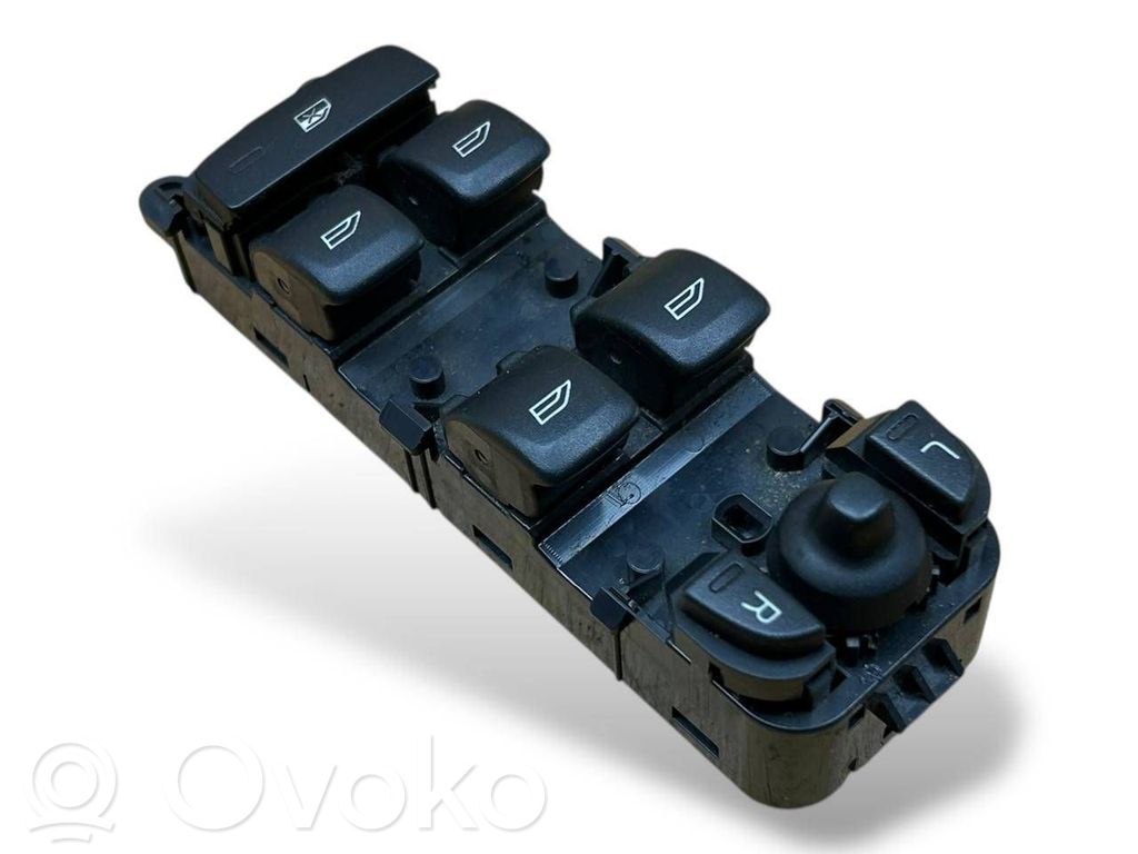 Volvo XC70 Electric window control switch 