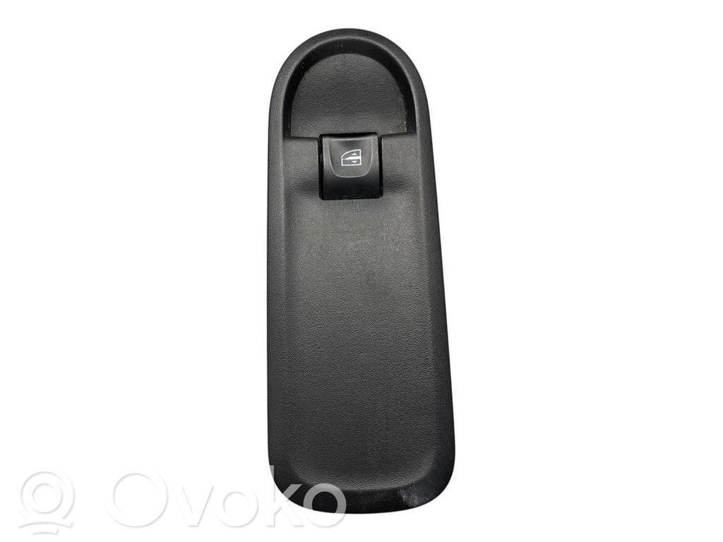 Dacia Duster Electric window control switch 