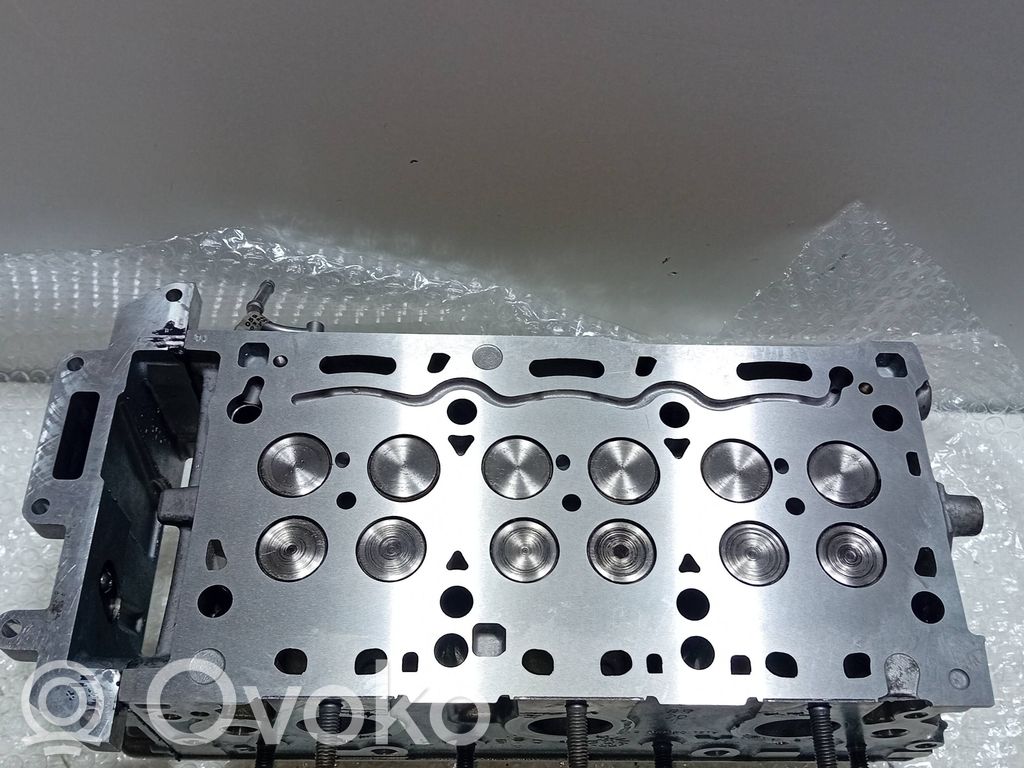Engine head   50593BP,EA897LH