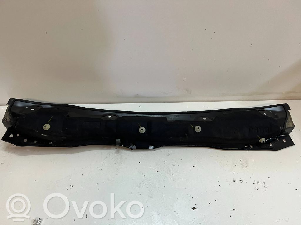 Moldura del limpia   DB5J