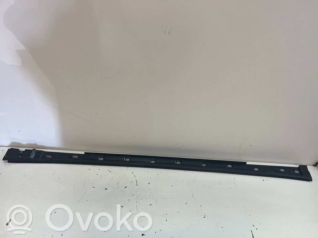 Mazda 2 (B) statņu apdare (ārpuse) 