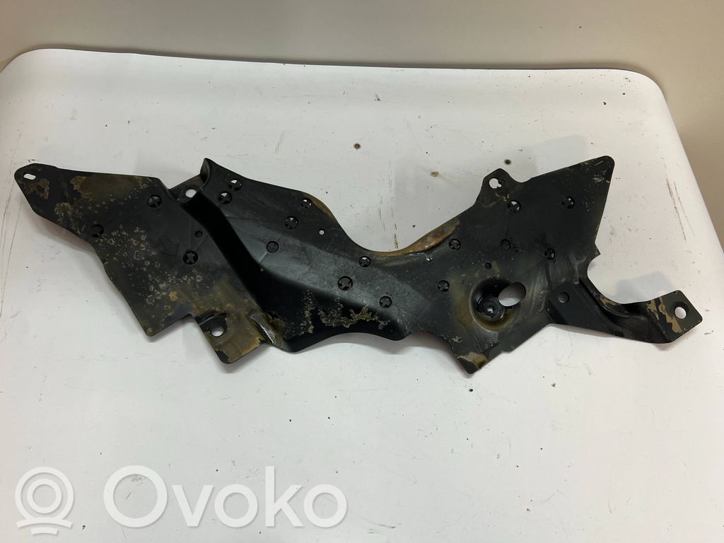 Mazda 2 Bagažinės dugno apsauga 