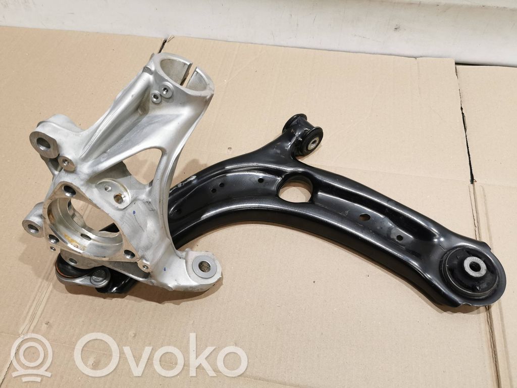 Volkswagen Tiguan Zwrotnica koła przedniego 