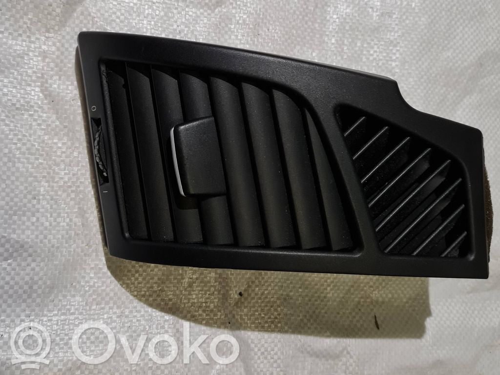 Šoninės oro grotelės   7059187,P0101171,D160