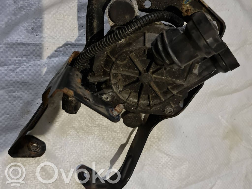 BMW 3 E90 E91 Pompe à air secondaire 